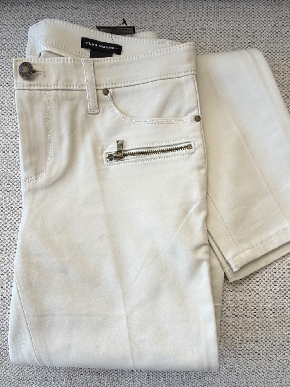 Club Monaco low rise skinny leg pants